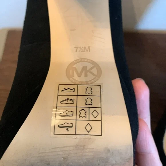 Michael Kors women’s black suede round toe thick heel - Picture 7 of 8